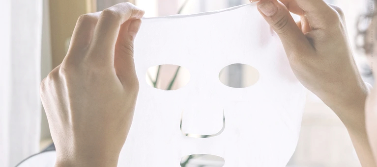 Koreańskie maski w płachcie - Czym są i jak je stosować?